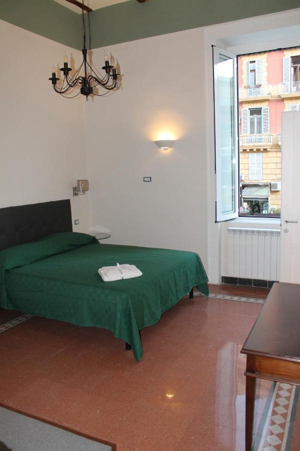 Mergellina 121 Apartment's Bed & Breakfast *