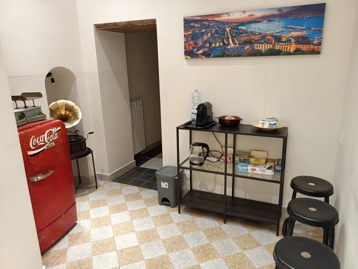 Mergellina 121 Apartment's Couette-café *